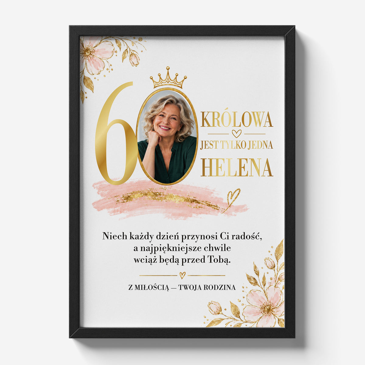 Personalizowany plakat KRÓLOWA w czarnej ramce 21×30 na jasnym tle Marami, z własnym zdjęciem i tekstem | C-PL-URODZ-60-4-2130-NF