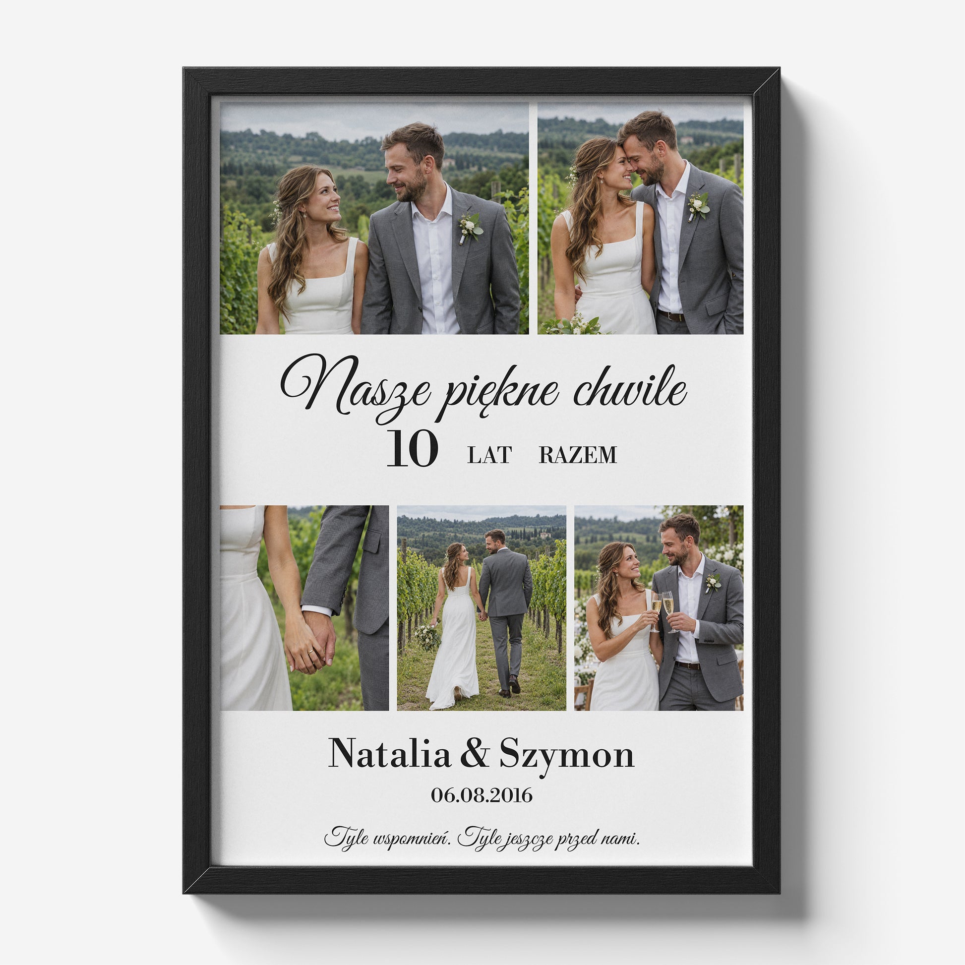 Personalizowany plakat NASZE CHWILE w czarnej ramce 21×30 na jasnym tle Marami, z własnym zdjęciem i tekstem | C-PL-HEART-14-2130-NF