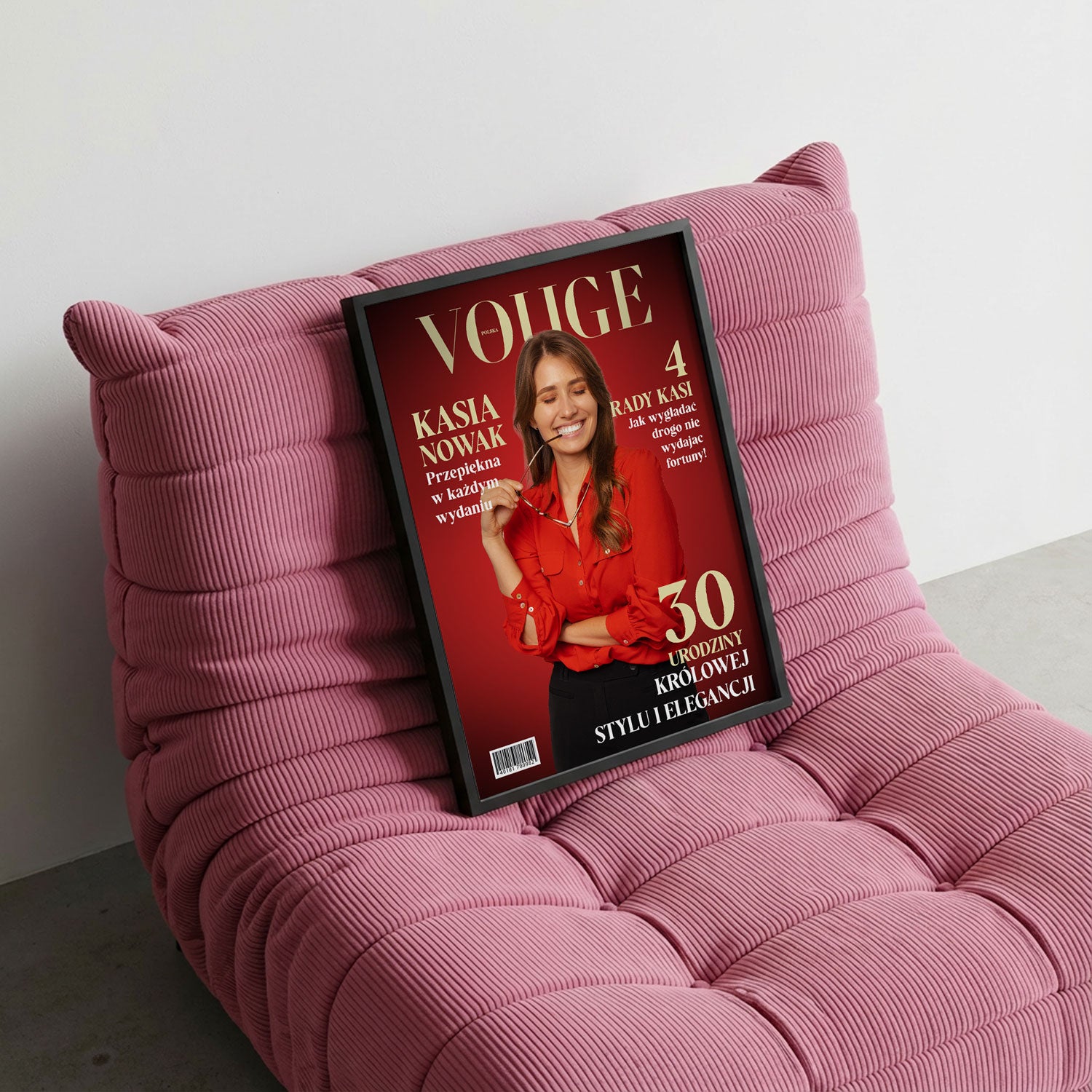 Personalizowany plakat Vouge - Czerwona okładka z Twoim zdjęciem
