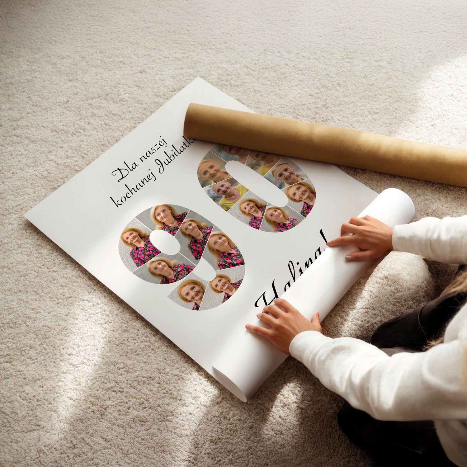 Kolaż urodzinowy 90 ze zdjęciami Jubilatki rozwijany z tuby - rolka papieru fotograficznego