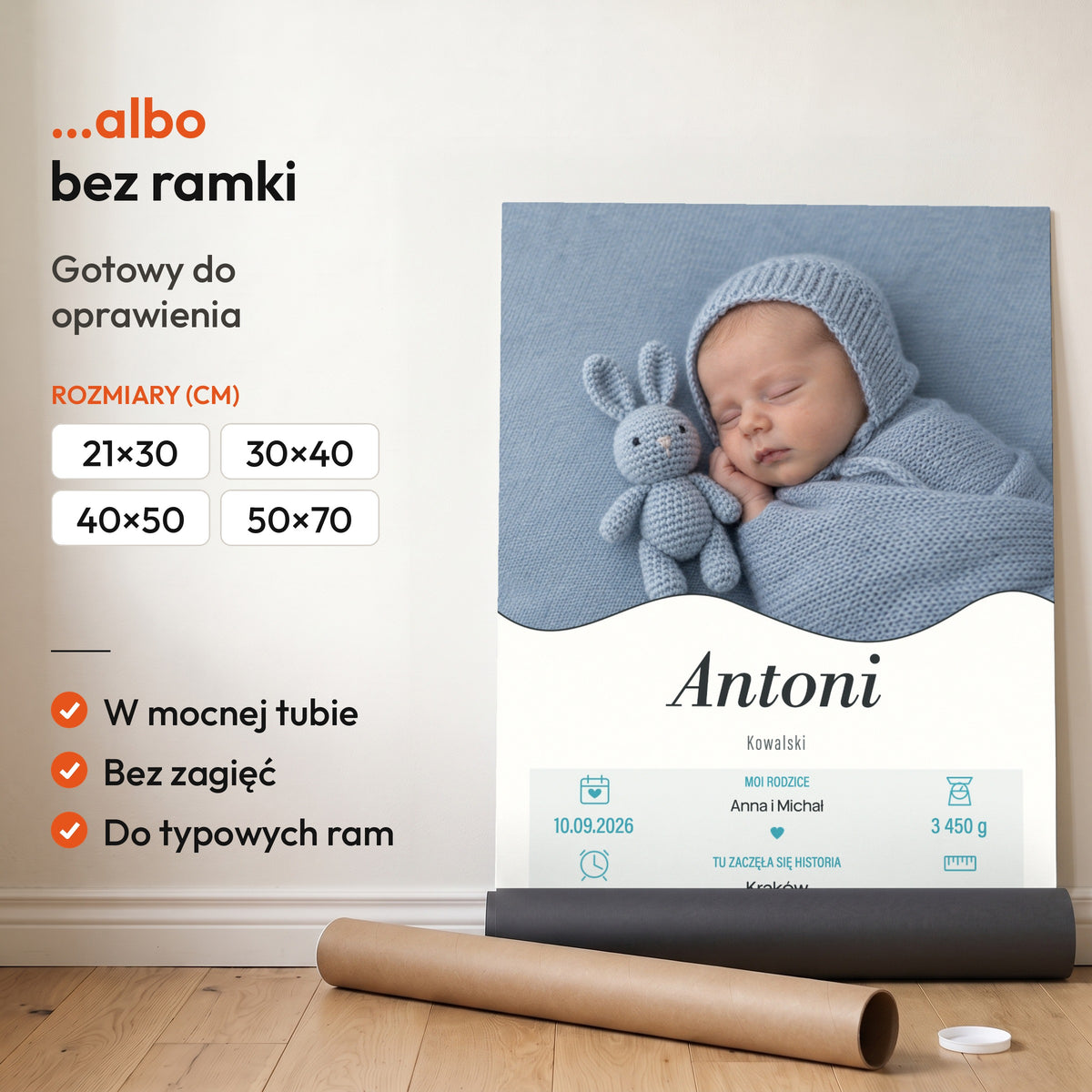 Metryczka Błękitna Opowieść — plakat bez ramki, gotowy do oprawienia: rozwinięty z rolki, obok tuba do wysyłki. C-PL-BABY-5-2130-NF