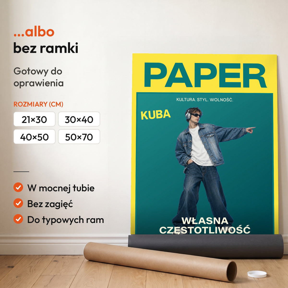 Paper — plakat bez ramki, gotowy do oprawienia: rozwinięty z rolki, obok tuba do wysyłki. C-PL-COVMAG-56-2130-NF