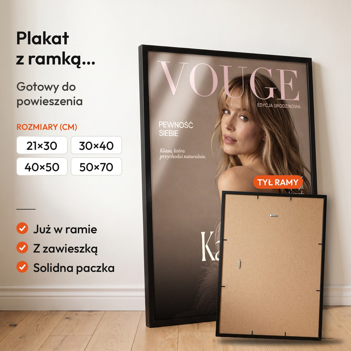Vouge Jej Moment — plakat z ramką, gotowy do powieszenia: czarna rama od przodu i tył ramy z zawieszką. C-PL-COVMAG-32-2130-NF